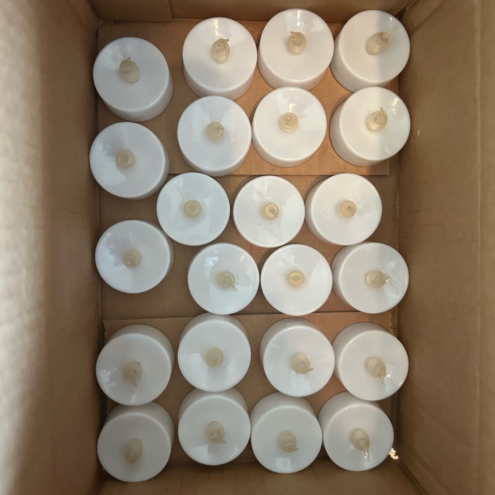 Set of White Tealight Candles